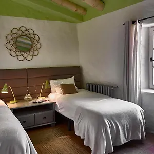 Villa Sitges Hill Retreats-masia Nur 22 Bedrooms Divided Over 9 For Max 44 Guests, Canyelles (Catalonia)